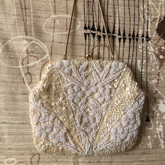 Vintage Handbags - Vintage beaded purse